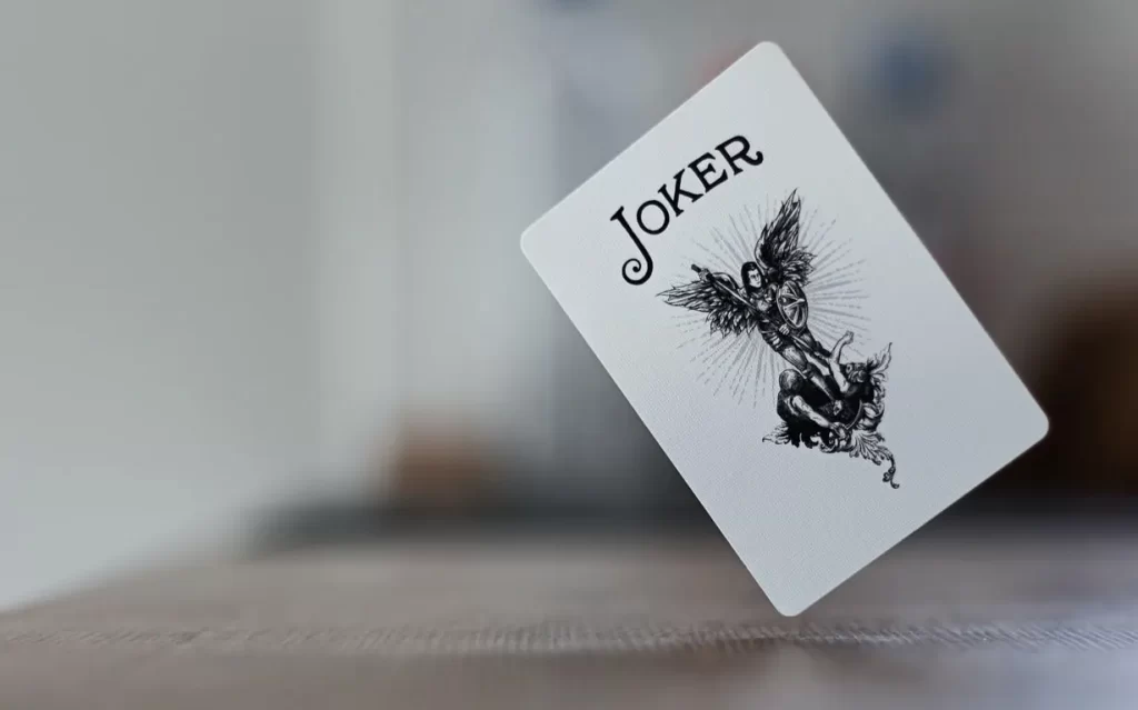 Công Dụng Của Lá Bài Joker là Gì